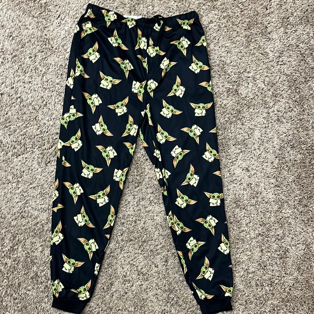 Star Wars NWT mens Mandalorian lounge/ pj bottoms